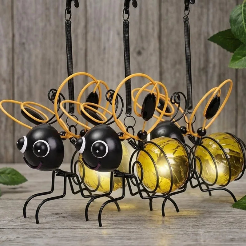 Charming Bee Garden Light