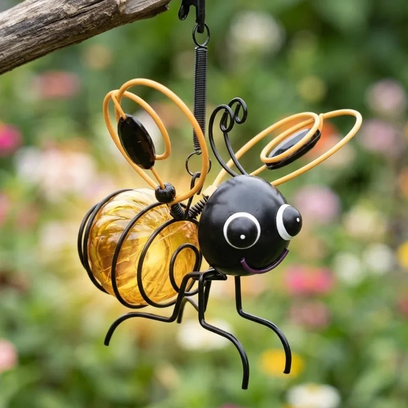 Charming Bee Garden Light