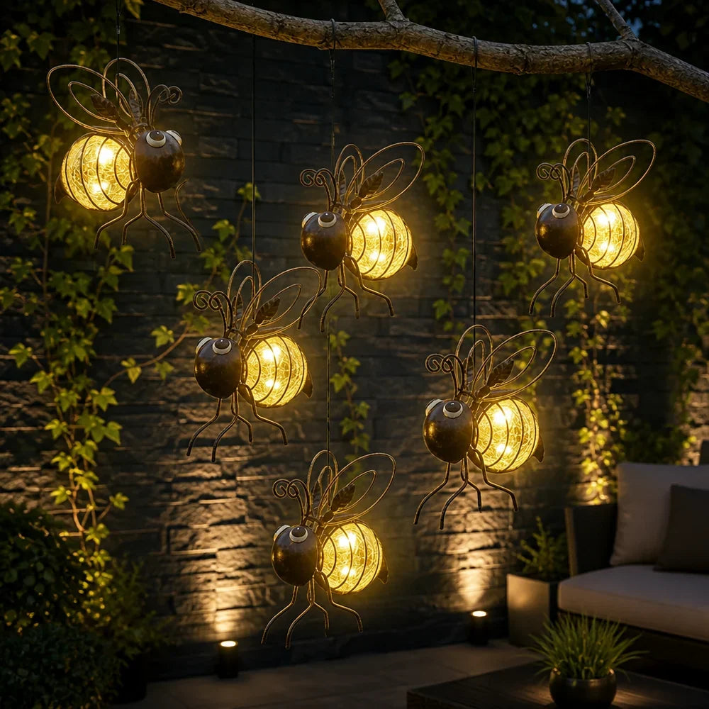Charming Bee Garden Light